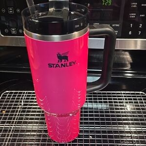 Stanley 40oz Electric Pink Tumbler with Handle